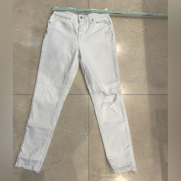 Levi’s Women 721 distressed High Rise Skinny jeans Size 28 in White - Picture 3 of 7